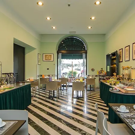 雷克斯酒店 酒店 3*