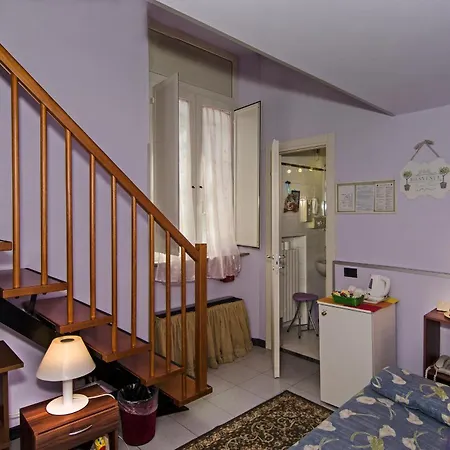 Rex Hotel