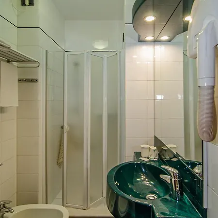 Rex Hotel 3*